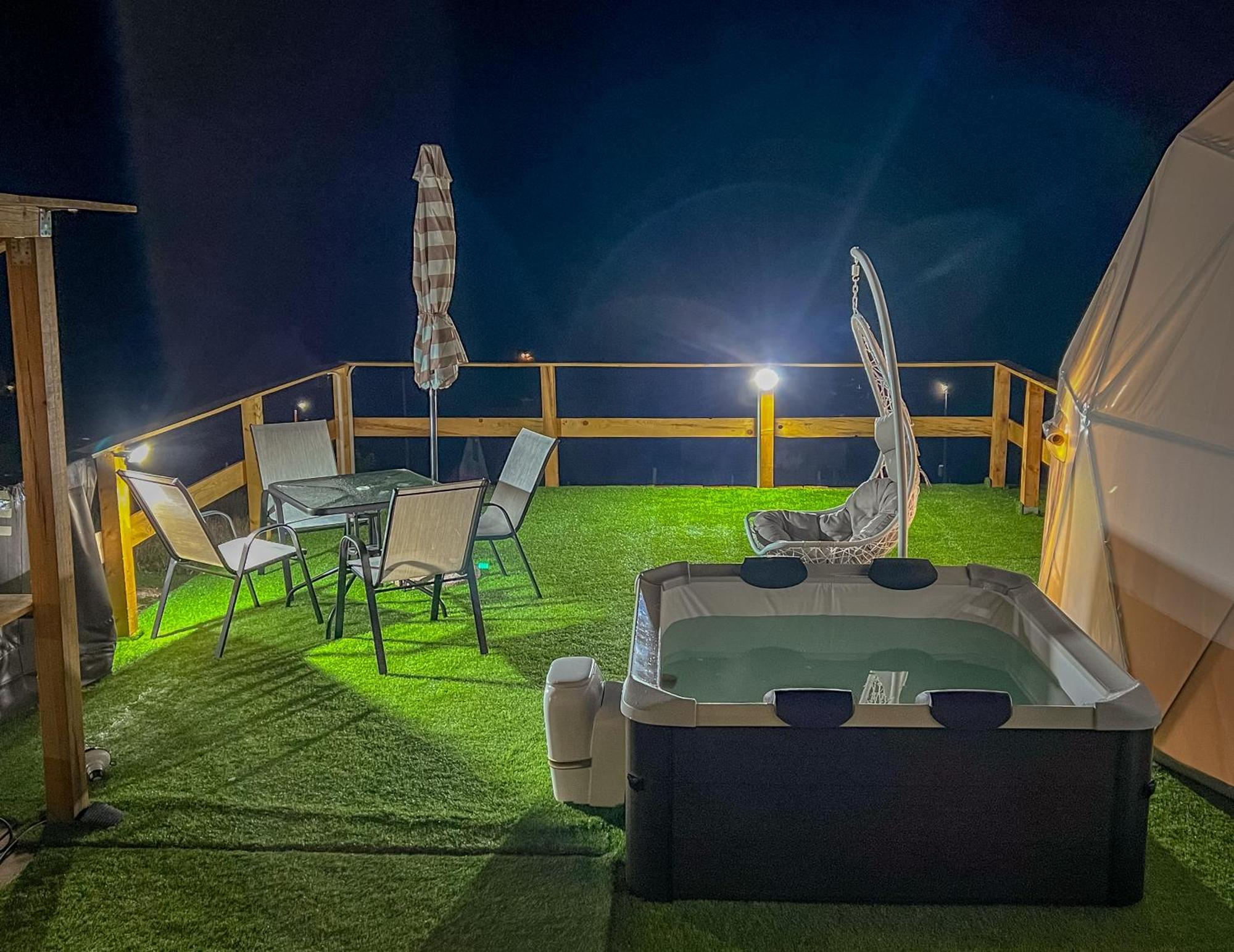 Durmitor Glamp Hotel ชาเบลียค ภายนอก รูปภาพ