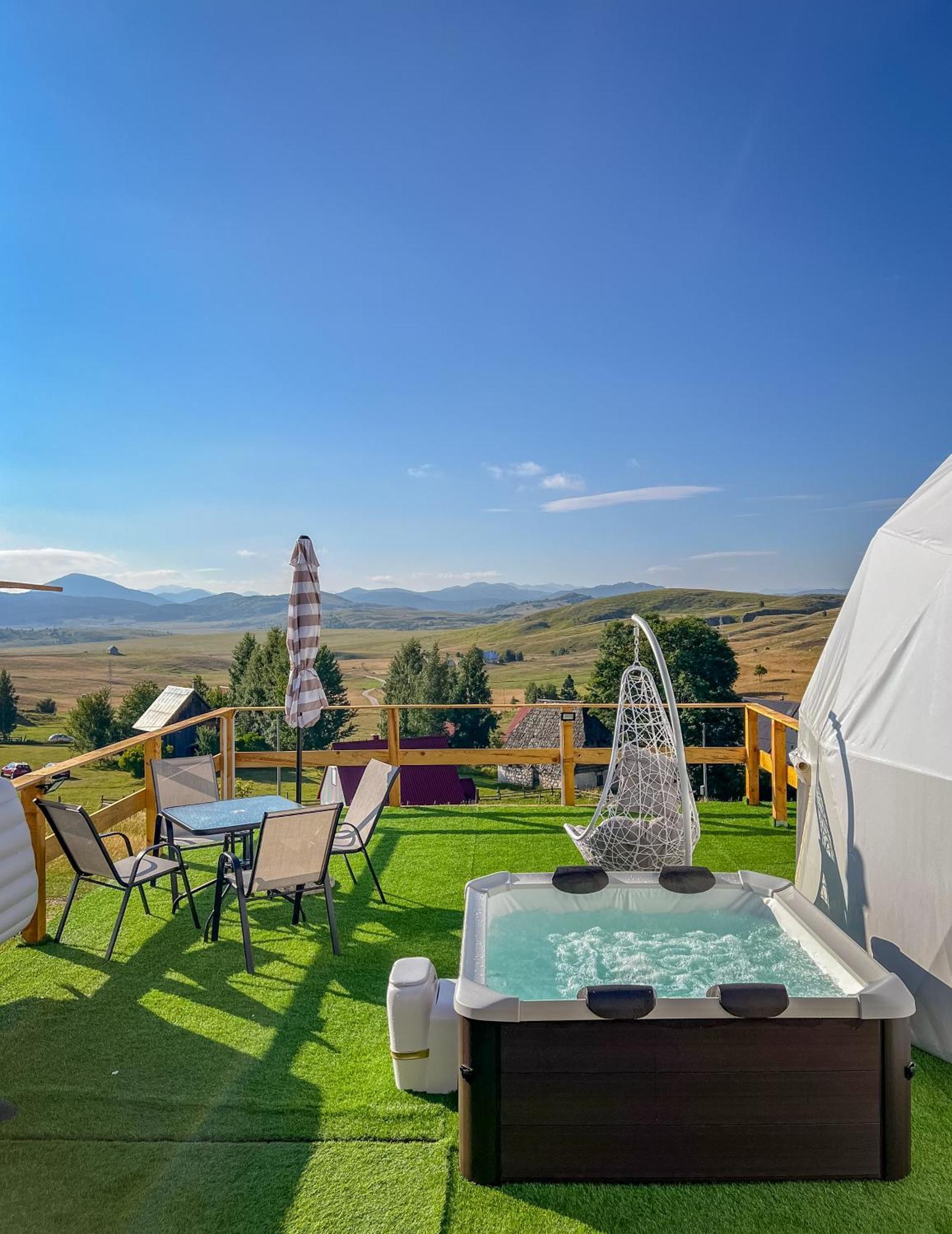 Durmitor Glamp Hotel ชาเบลียค ภายนอก รูปภาพ