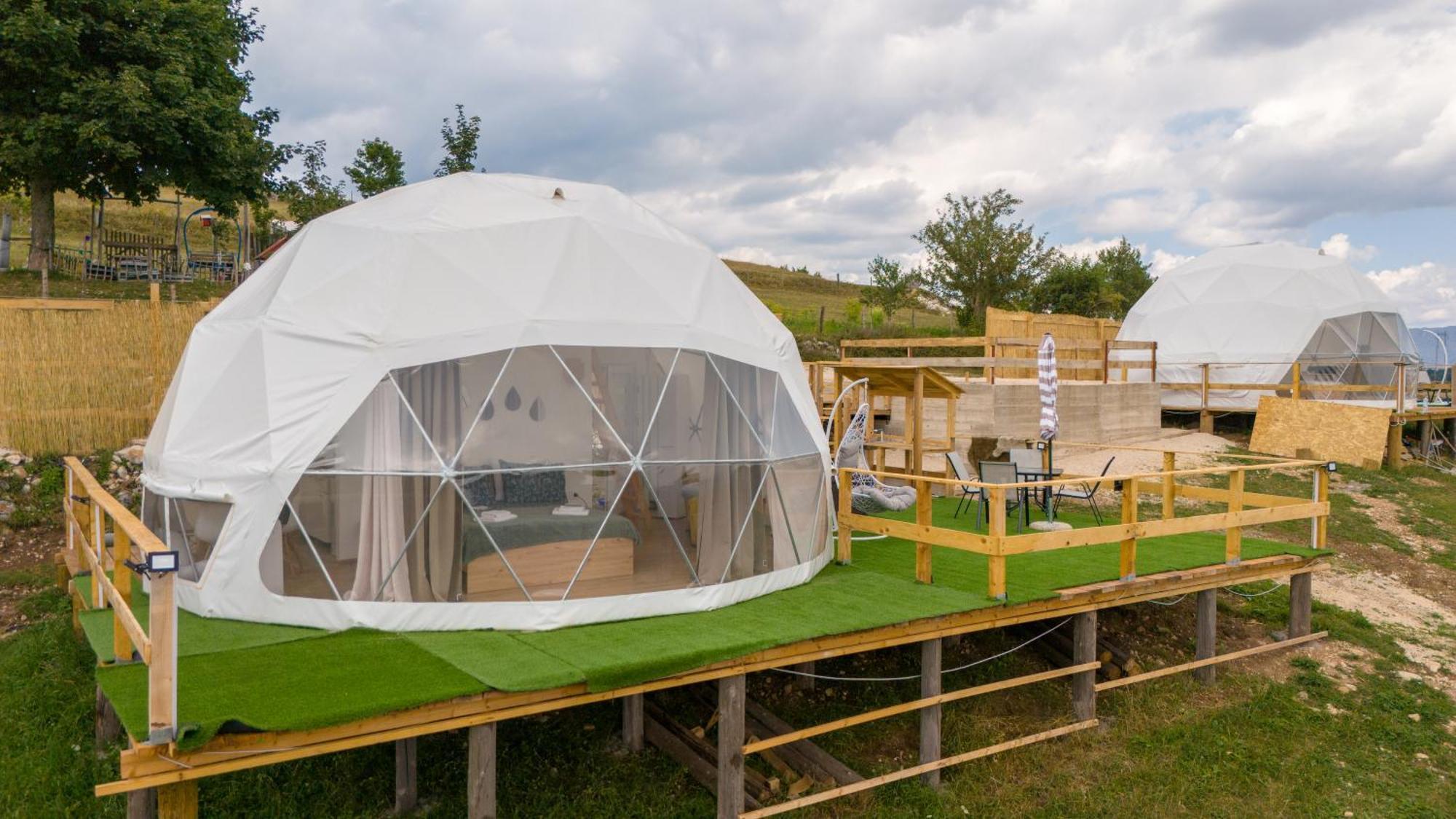 Durmitor Glamp Hotel ชาเบลียค ภายนอก รูปภาพ