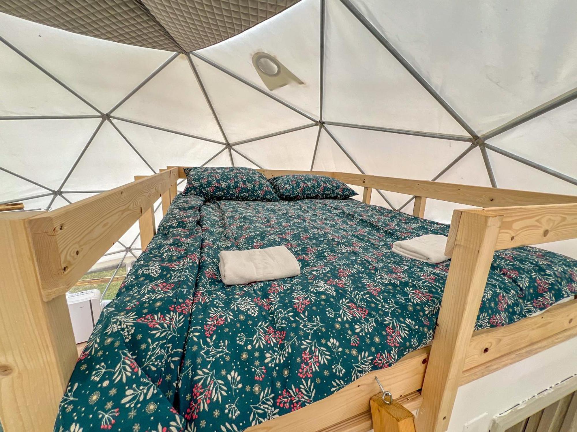 Durmitor Glamp Hotel ชาเบลียค ภายนอก รูปภาพ